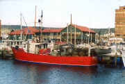 Hobart fishing vessel.jpg (61918 bytes)